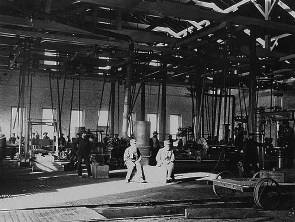 Inside Laramie's UP machine shops, ca. 1869. A.J. Russell, Wikipedia.